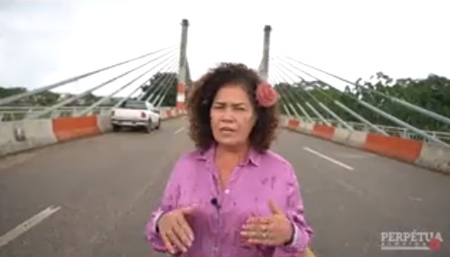 Perpétua diz que ponte da Integração, em Assis Brasil, se tornou a ponte da propina e denuncia